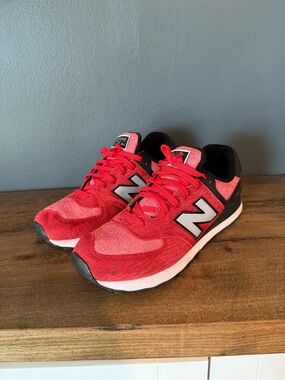 New Balance 574 Men’s “Sweatshirt” Sneakers - Size 10